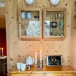 Lofoten - Edvardbua * Kvalnes (Vestvagoy)