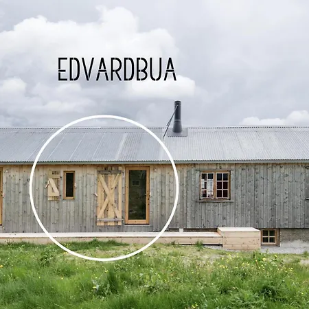 Edvardbua Aparthotel Kvalnes (Vestvagoy)