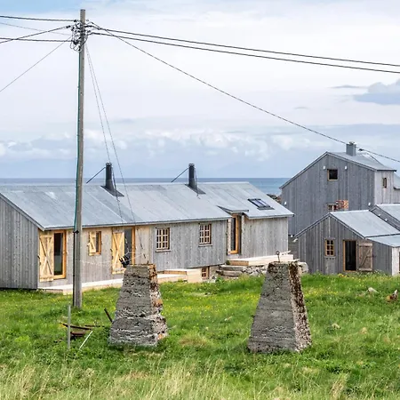 Edvardbua Aparthotel Kvalnes (Vestvagoy)